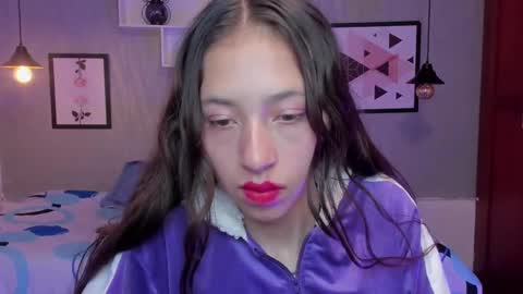 Snapshot of valeria_rossi7 chatting on February 17, 2025, 5:43 pm Valeria online show from February 17, 2025, 5:43 pm