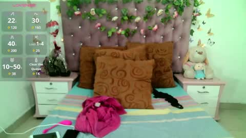 La valerie26 online show from February 2, 2025, 8:02 am