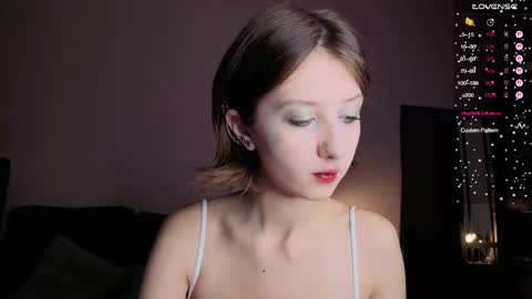 Kristi moony online show from November 1, 2025, 9:28 pm