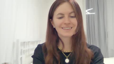 valerie_rose777 online show from December 22, 2024, 8:14 pm