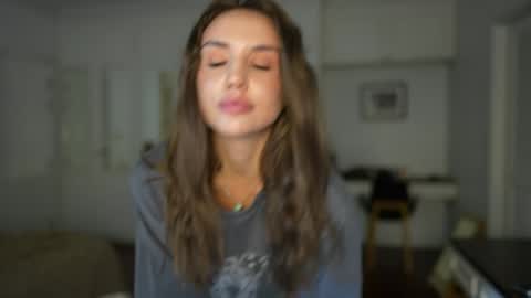 Valerie online show from September 10, 2025, 1:49 am