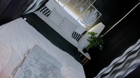 Snapshot of valerieriches chatting on December 9, 2024, 9:39 am Valerie online show from December 9, 2024, 9:39 am