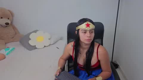 Juli C online show from October 31, 2025, 10:33 pm