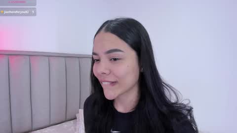 Snapshot of valery__nova chatting on January 12, 2025, 3:07 am Cris online show from January 12, 2025, 3:07 am