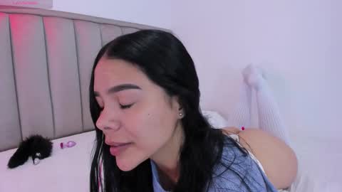 Snapshot of valery__nova chatting on October 8, 2025, 10:29 pm Cris online show from October 8, 2025, 10:29 pm