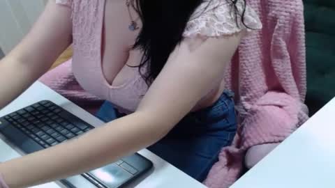 valery cute 18 online show from September 24, 2025, 11:35 am
