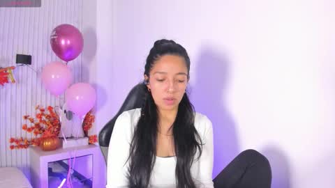 Val online show from October 25, 2025, 11:51 am