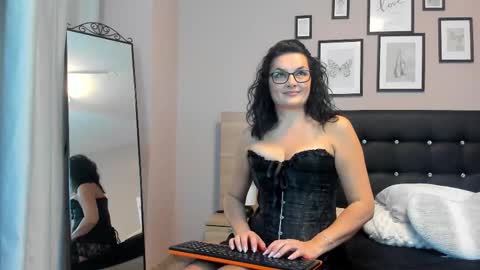 Snapshot of valeryablack chatting on November 22, 2025, 7:24 pm valeryablack online show from November 22, 2025, 7:24 pm