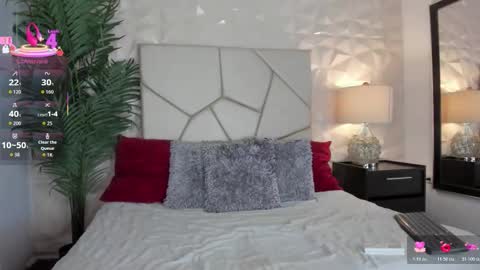 Snapshot of valerydiamond_ chatting on December 18, 2025, 3:34 am Valery online show from December 18, 2025, 3:34 am