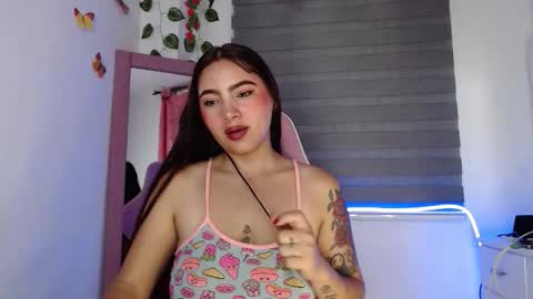 Snapshot of valeryy_sexyy chatting on September 12, 2025, 11:32 am --- online show from September 12, 2025, 11:32 am