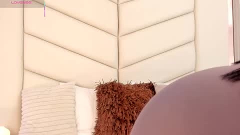 ValkyBes online show from February 22, 2025, 12:49 am