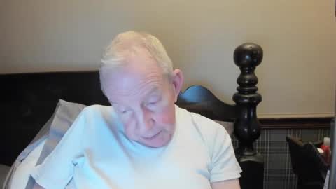 Snapshot of valleylaker chatting on February 5, 2025, 10:51 am valleylaker online show from February 5, 2025, 10:51 am