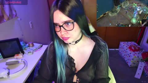 Snapshot of vallolet1_ chatting on December 21, 2024, 11:56 pm Im Violet online show from December 21, 2024, 11:56 pm
