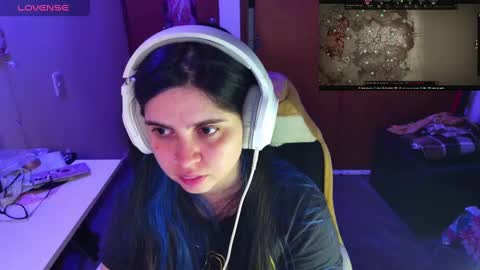 Snapshot of vallolet1_ chatting on January 1, 2025, 3:13 am Im Violet online show from January 1, 2025, 3:13 am