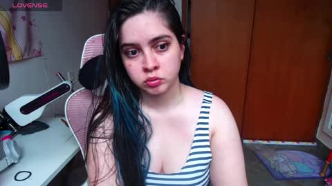 Snapshot of vallolet1_ chatting on February 6, 2025, 2:58 pm Im Violet online show from February 6, 2025, 2:58 pm