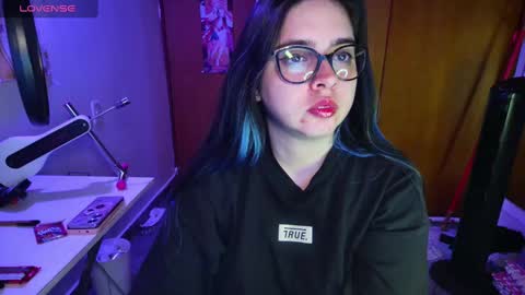 Snapshot of vallolet1_ chatting on February 21, 2025, 11:01 am Im Violet online show from February 21, 2025, 11:01 am