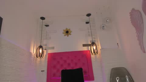 Snapshot of valloletsamar chatting on January 11, 2025, 11:23 am Vallolet Peach  online show from January 11, 2025, 11:23 am