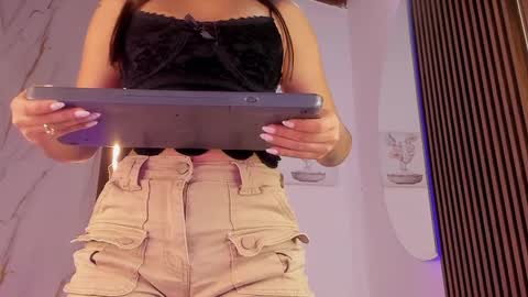 Snapshot of valloletsamar chatting on September 17, 2025, 11:56 am Vallolet Peach  online show from September 17, 2025, 11:56 am