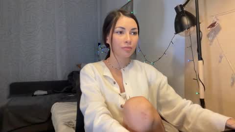 Little Devil online show from February 8, 2025, 6:12 pm