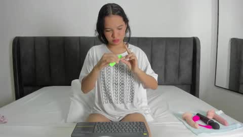 Snapshot of valtira_nova chatting on February 27, 2025, 3:47 am valtira nova online show from February 27, 2025, 3:47 am