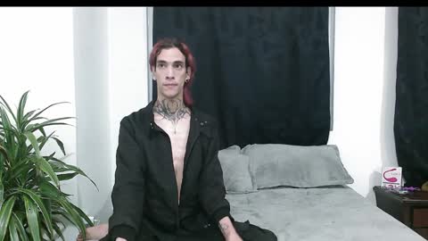 Snapshot of vamp_noah chatting on January 1, 2025, 1:15 am Vamp Noah and Dan online show from January 1, 2025, 1:15 am