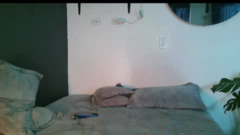 Snapshot of vamp_noah chatting on February 1, 2025, 7:23 pm Vamp Noah and Dan online show from February 1, 2025, 7:23 pm