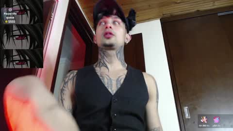 Snapshot of vampiredavyd chatting on January 24, 2025, 1:24 am david guzman i model independenthelp me with a thumbs up online show from January 24, 2025, 1:24 am