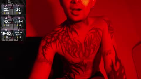 Snapshot of vampiredavyd chatting on February 14, 2025, 7:49 am david guzman i model independenthelp me with a thumbs up online show from February 14, 2025, 7:49 am