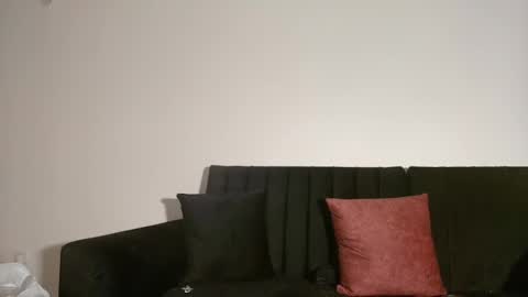 Snapshot of vampiredavyd chatting on March 8, 2025, 1:17 am david guzman i model independenthelp me with a thumbs up online show from March 8, 2025, 1:17 am