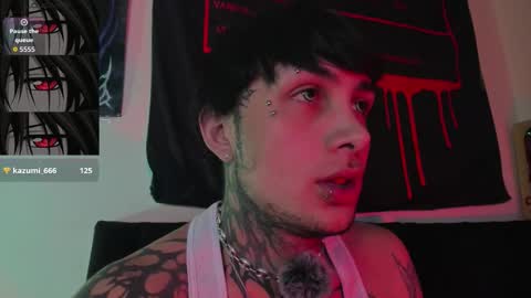 Snapshot of vampiredavyd chatting on September 20, 2025, 1:28 am david guzman i model independenthelp me with a thumbs up online show from September 20, 2025, 1:28 am