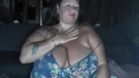 Snapshot of vampwoman chatting on December 5, 2024, 4:44 pm vampwoman online show from December 5, 2024, 4:44 pm