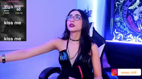 Snapshot of vampy_dolll chatting on September 29, 2025, 8:08 am vampy_dolll online show from September 29, 2025, 8:08 am