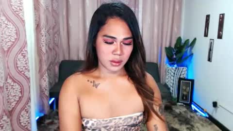 vampy_ebony_laxine online show from September 14, 2025, 12:10 am