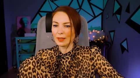 Snapshot of vandarossi chatting on January 30, 2025, 12:06 pm Vanda online show from January 30, 2025, 12:06 pm