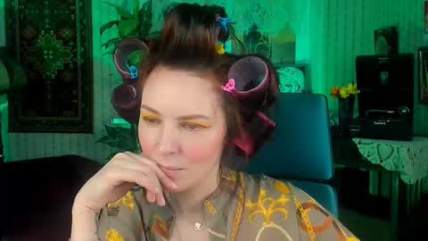 Snapshot of vandarossi chatting on October 9, 2025, 11:08 am Vanda online show from October 9, 2025, 11:08 am