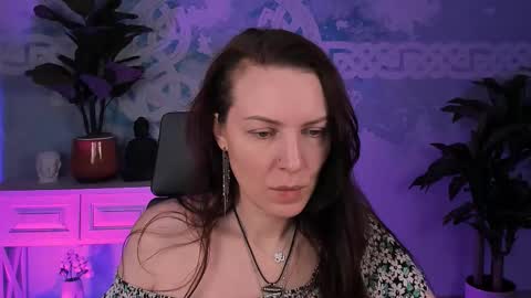 Snapshot of vandarossi chatting on November 10, 2025, 9:30 am Vanda online show from November 10, 2025, 9:30 am