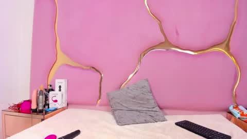 Vane online show from September 20, 2025, 9:16 pm