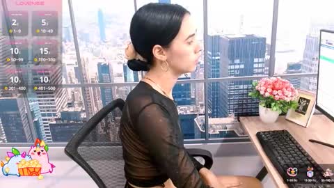 VANESA online show from October 6, 2025, 2:03 pm