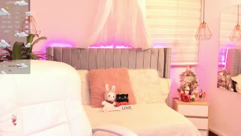Snapshot of vanesa_moon_ chatting on December 16, 2024, 11:50 pm vanesa_moon_ online show from December 16, 2024, 11:50 pm