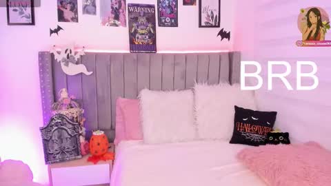 vanesa_moon_ online show from November 27, 2025, 7:05 pm