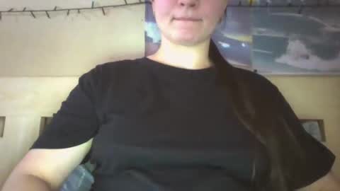 Snapshot of vanesajewel chatting on February 8, 2025, 12:39 pm VanesaJewel online show from February 8, 2025, 12:39 pm