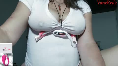 Snapshot of vanessared2 chatting on December 14, 2025, 12:49 am Vanesared2 online show from December 14, 2025, 12:49 am