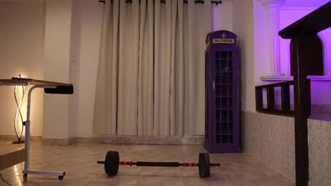 Vania  online show from November 12, 2025, 2:01 am