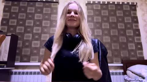 Saisa online show from November 12, 2025, 1:44 pm