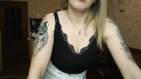 VanillaMuffin online show from February 9, 2025, 9:58 am