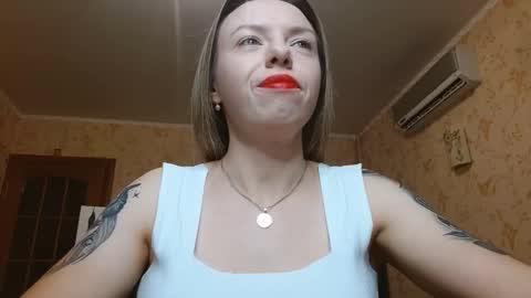 VanillaMuffin online show from October 11, 2025, 12:47 pm