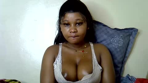 Snapshot of vanillavenus chatting on September 16, 2025, 11:17 pm vanillavenus online show from September 16, 2025, 11:17 pm