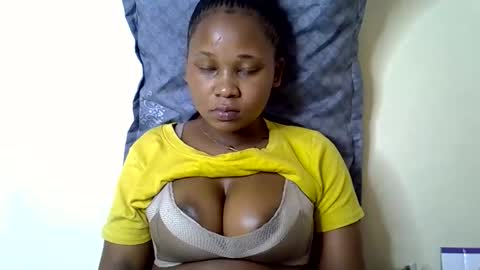 Snapshot of vanillavenus chatting on October 11, 2025, 3:28 am vanillavenus online show from October 11, 2025, 3:28 am