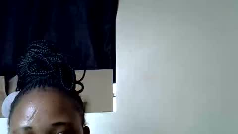 Snapshot of vanillavenus chatting on October 12, 2025, 10:25 am vanillavenus online show from October 12, 2025, 10:25 am