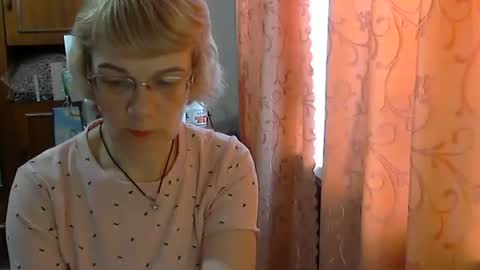 Vanillaxcreamy online show from March 1, 2025, 11:39 am